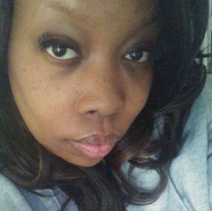 Meet your Posher, Marie